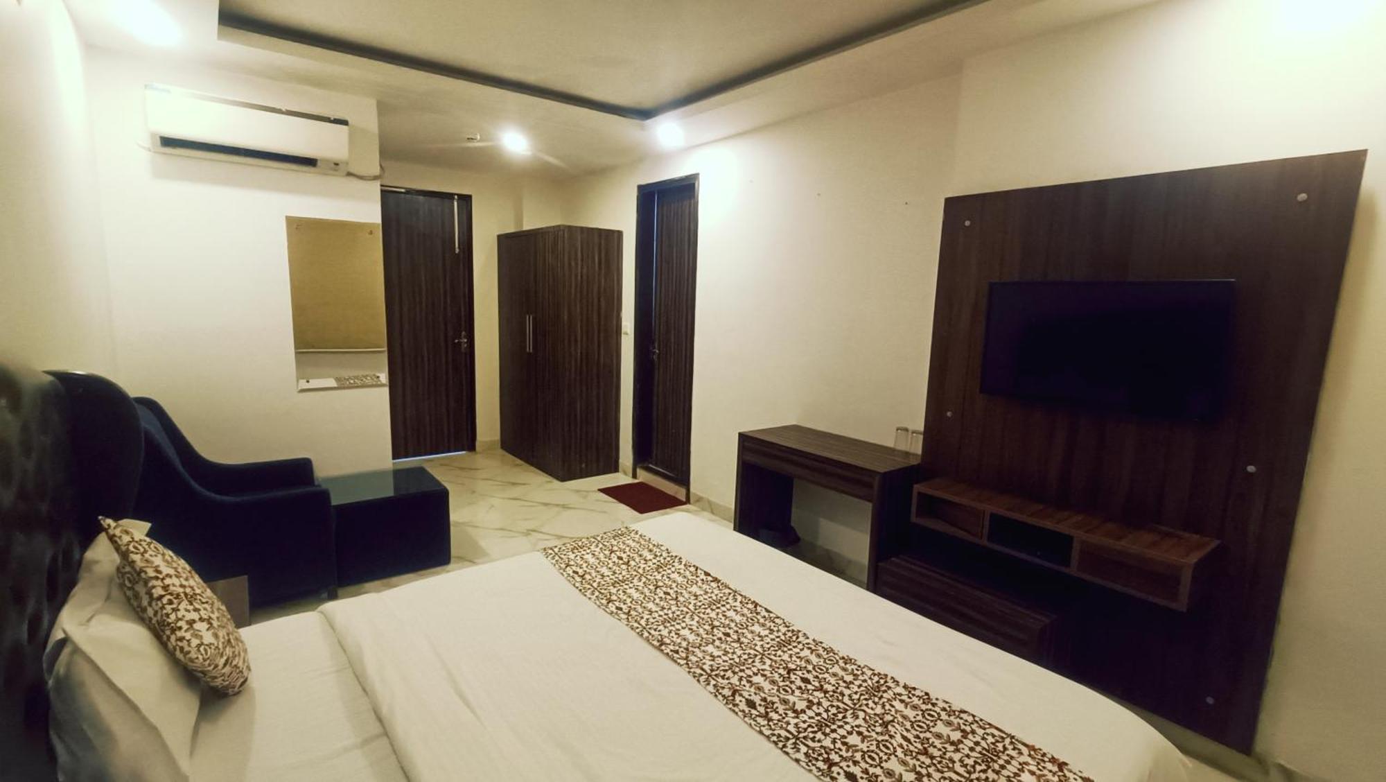 Hotel Mayda Prime Near Delhi Airport Nueva Delhi Exterior foto